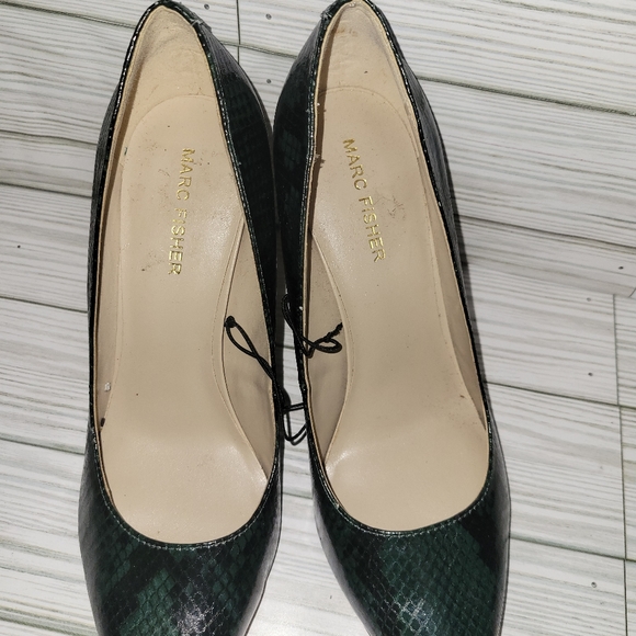 Marc Fisher Heels - Picture 3 of 9